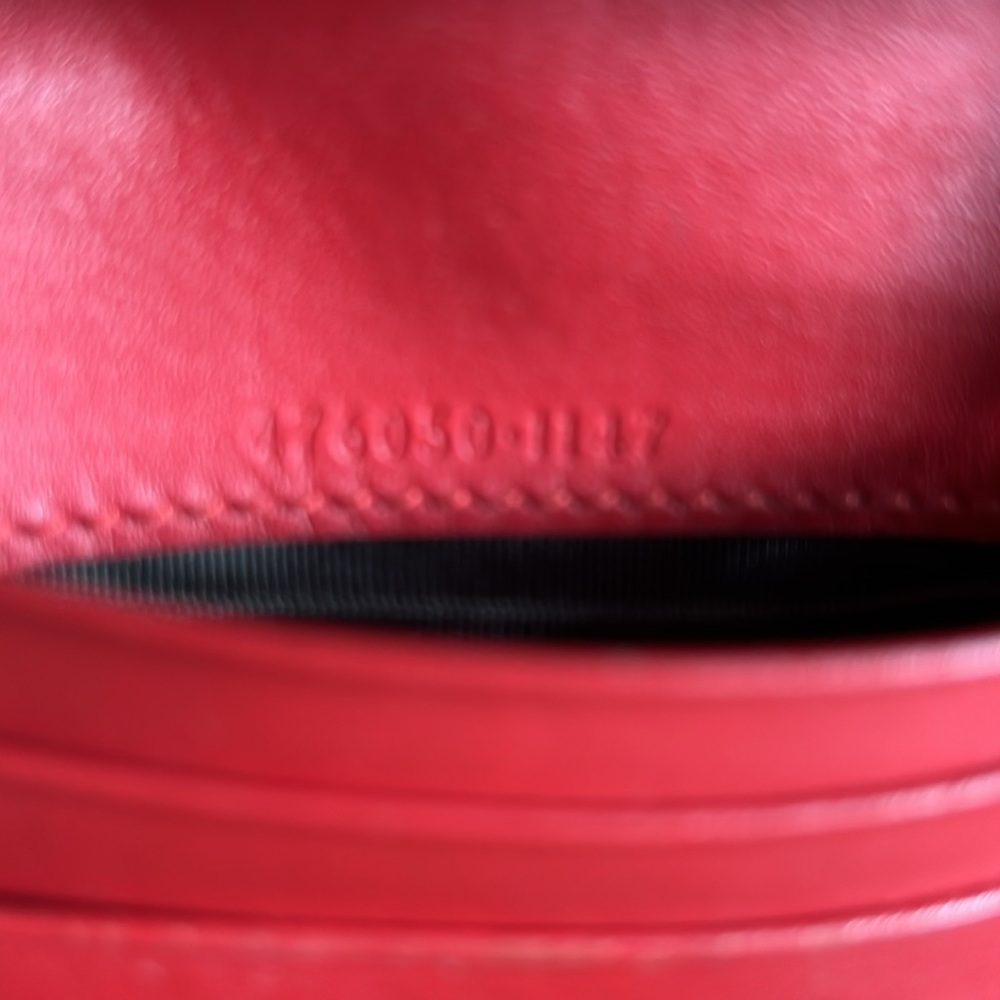 GUCCI SUPREME CHERRY WALLET - Picture 9 of 12